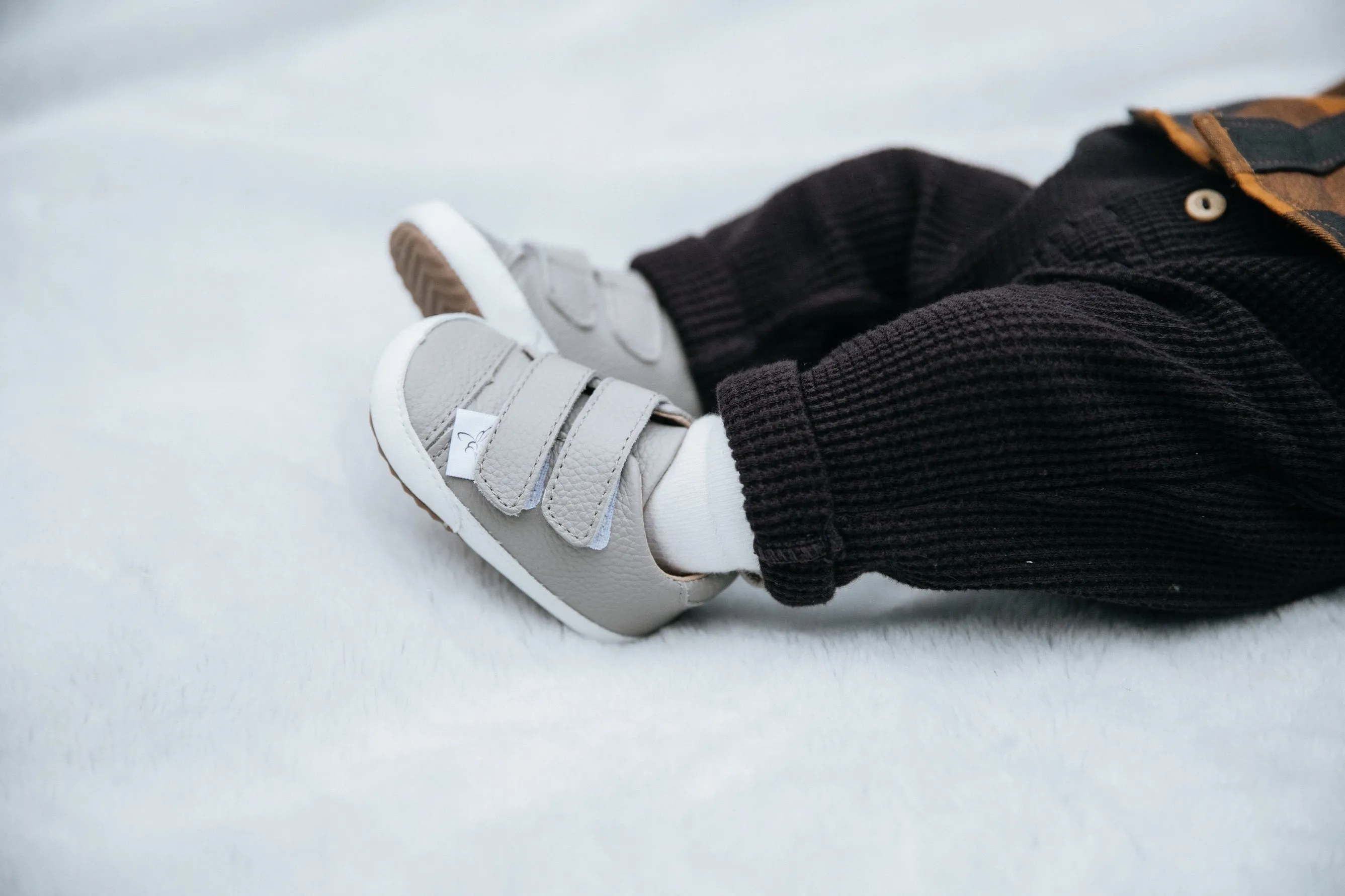 Casual Low Top with Anti-Slip Sole - Grey